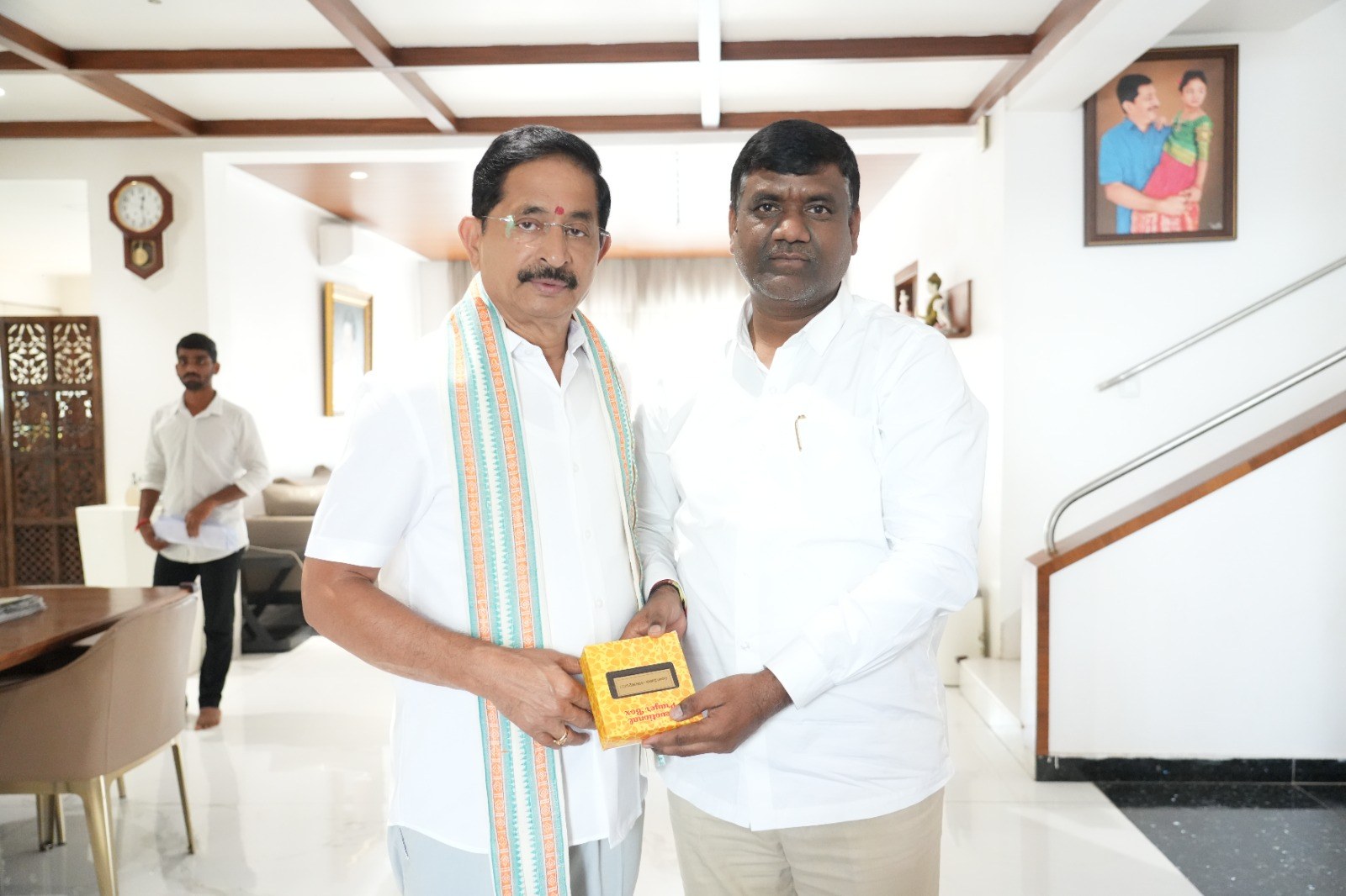 Gouri Satish meeting with public representatives
